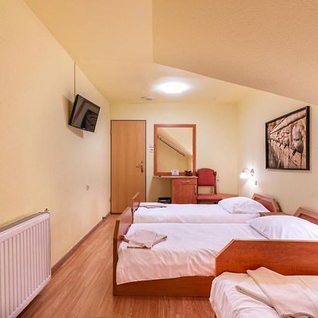 Kisduna Etterem-Panzio Dunaharaszti Extérieur photo