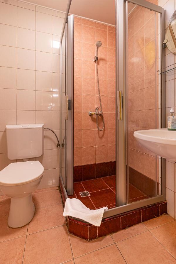 Kisduna Etterem-Panzio Dunaharaszti Extérieur photo