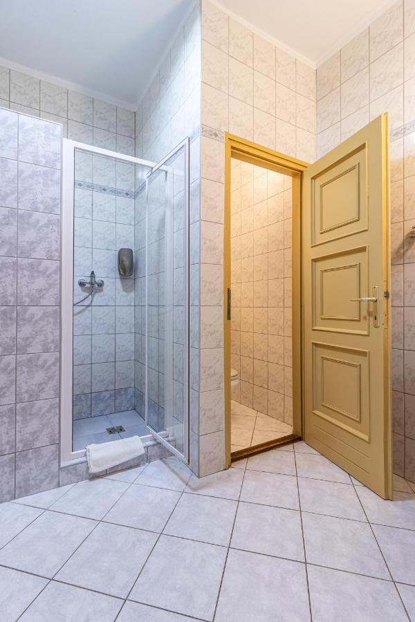 Kisduna Etterem-Panzio Dunaharaszti Extérieur photo
